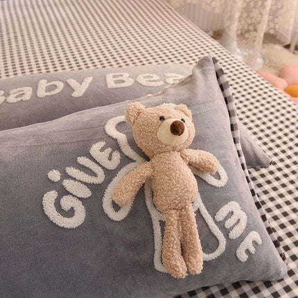 Cozy Plush Velvet Flannel Fleece Bedding Set with Adorable Toy Beardecorate - Complete Duvet Cover, Sheet, and Pillowcase Collection for Full, Queen, and King Beds