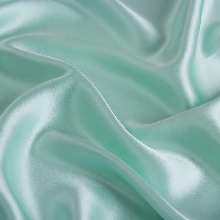 Premium 30MM Pure Mulberry Silk Duvet Cover - Custom Seamless Bedding Available in Multiple Sizes