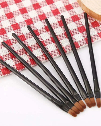 Professional 50-Piece Disposable Lip Brush Set for Makeup Artistry - Precision Applicator Kit