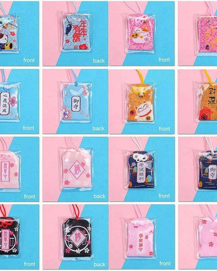 Maneki Neko Good Luck Keychain: A Charming Token of Prosperity