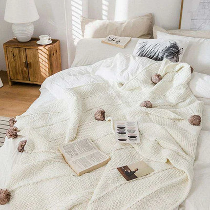Charming Chenille Knit Throw Blanket with Delightful Pompoms - Cozy Elegance for Your Living Space