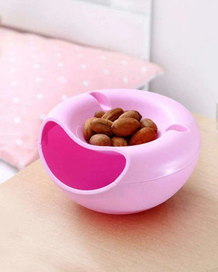 Snack & Stream Plate with Dual Compartments and Phone Dock - Your Perfect Snacking Partner
