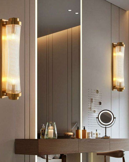 Elegant Crystal Wall Sconce - Modern Illumination for Home and Bath