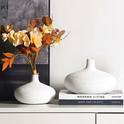 Elegant Ceramic Vases for Stylish Home Decor and Tea Room Enhancements - Perfect for Floral Arrangements and Decorative Touches