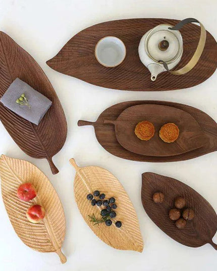 Elegant Leaf-Shaped Walnut Rubber Wood Serving Trays for Luxurious Dining