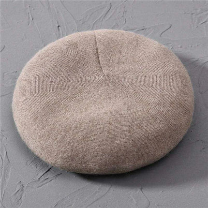 Elegant Cashmere Blend Beret - Trendy Winter Hat for Fashion-Forward Women