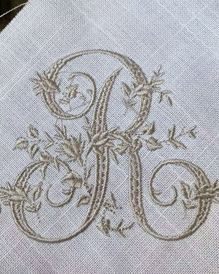 Personalized Regal Crown Linen Napkins - Elegant Wedding Table Decor Set