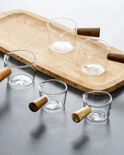 Elegant Japanese-Inspired Borosilicate Glass Serving Pan with Comfortable Handle - Stylish Mini Server for Milk and Sauces