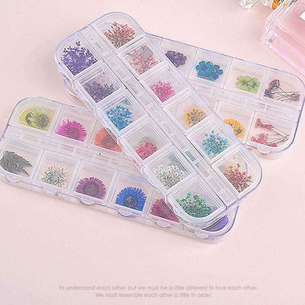 Botanical Beauty Nail Art Set with Dried Floral Accents and Sparkling Rhinestones