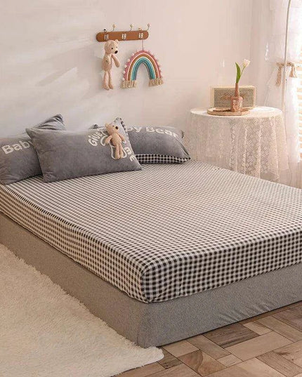 Cozy Plush Velvet Flannel Fleece Bedding Set with Adorable Toy Beardecorate - Complete Duvet Cover, Sheet, and Pillowcase Collection for Full, Queen, and King Beds