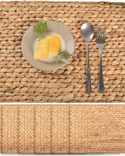 Chic Handcrafted Water Hyacinth Placemats - Stylish Heat-Resistant Table Mats with Timeless Braided Design