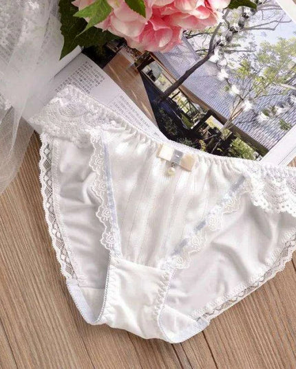 Charming Ruffled Satin Heart Print Panties for Women - Delightfully Cute Seamless Underwear