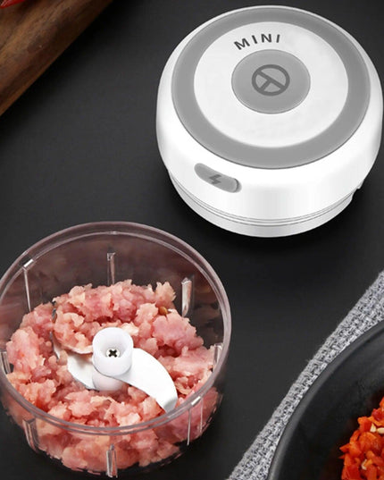 Compact Electric Garlic Chopper with Quick-Slice Technology and Adjustable Capacity