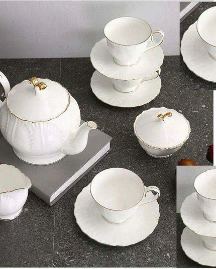 Elegant European Ceramic Teapot and Cup Set for a Luxurious Afternoon Tea Experience