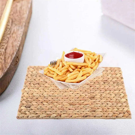 Chic Handcrafted Water Hyacinth Placemats - Stylish Heat-Resistant Table Mats with Timeless Braided Design