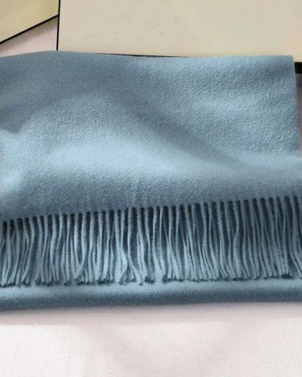 Elegant Tassel-Trimmed Lamb Wool Wrap - Luxe Winter Scarf for Fashionable Warmth
