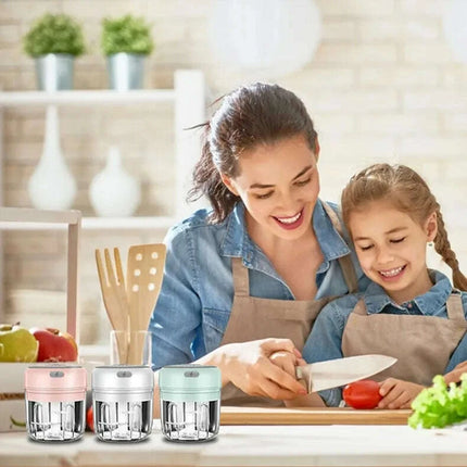 Compact Electric Garlic Chopper with Quick-Slice Technology and Adjustable Capacity