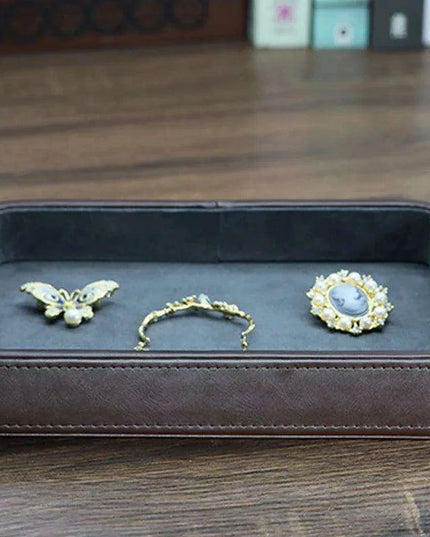 Elegant Vintage Leather Jewelry Organizer - European Style Storage Solution