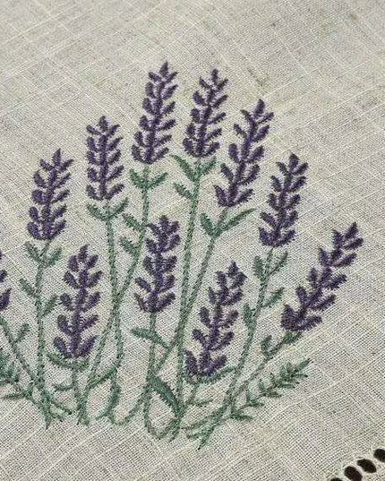 Lavender Elegance Linen-Polyester Table Runner for Upscale Dining Experiences