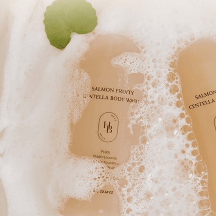 HEVEBLUE Salmon Fruity Centella Body Wash 300g - Très Elite
