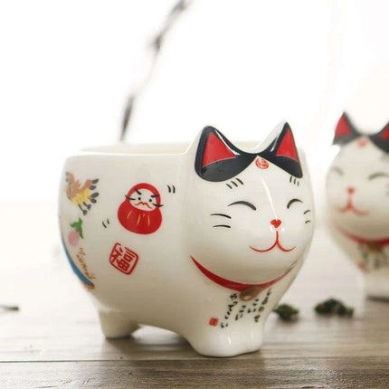 Maneki Neko Ceramic Tea Set - Charming Lucky Cat Teapot with Cups and Infuser