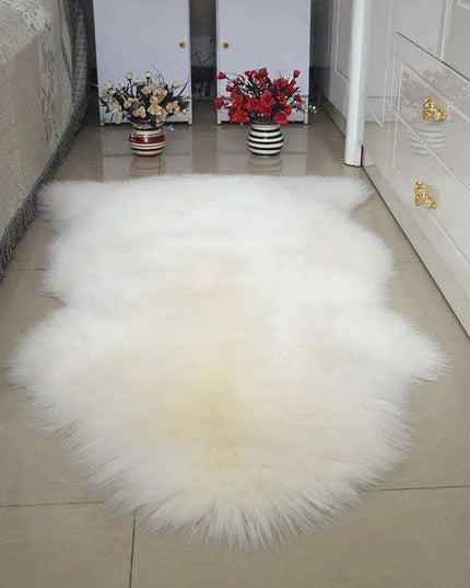 Luxurious 100% Genuine Sheepskin Area Rug for a Cozy and Elegant Home