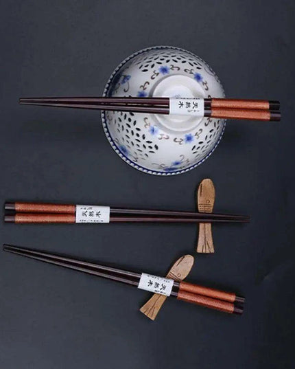 Sophisticated Bamboo Chopsticks Set with Stylish Rack for Elegant Dining Experience