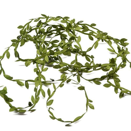 Lush Green Silk Leaf Garland - 10 Meters for Elegant Home Decor and Creative Crafts