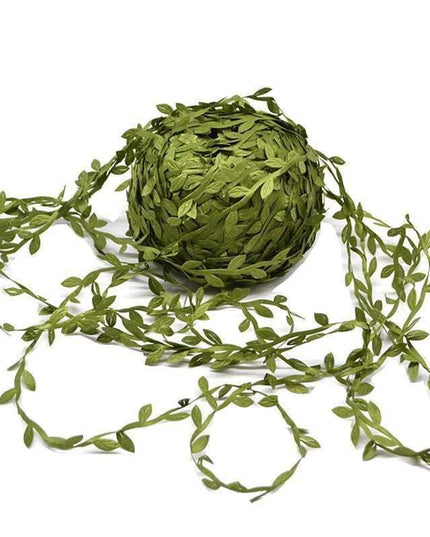 Lush Green Silk Leaf Garland - 10 Meters for Elegant Home Decor and Creative Crafts