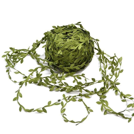 Lush Green Silk Foliage - 10 Meters for Home Decor and Crafting
