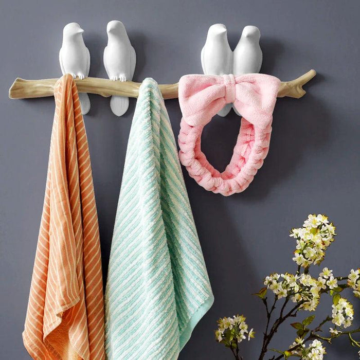 Chic Bird Design Wall Hook: Functional Home Accent