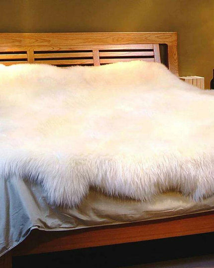 Elegant New Zealand Sheepskin Area Rug - Luxurious Wool Carpet for a Cozy and Stylish Home