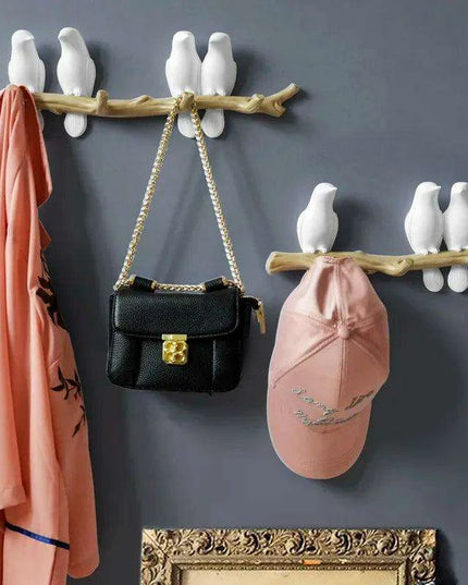 Chic Bird-Inspired Resin Wall Hook: A Blend of Style and Functionality