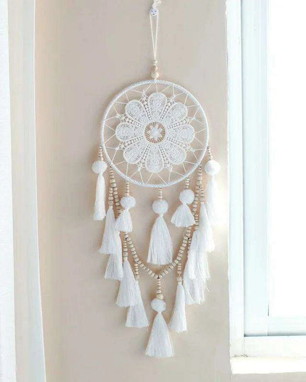 Enchanting Indian Dreamcatcher - Artisan Crafted Decor for a Magical Atmosphere