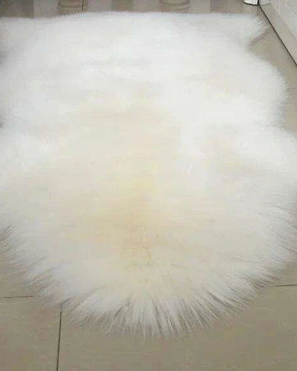 Luxurious 100% Genuine Sheepskin Area Rug for a Cozy and Elegant Home