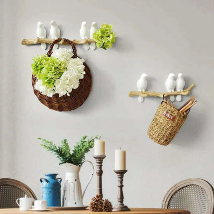 Chic Bird-Inspired Resin Wall Hook: A Blend of Style and Functionality