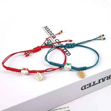 Charming Maneki Neko Luck Bracelet - A Joyful Gift for Women and Girls