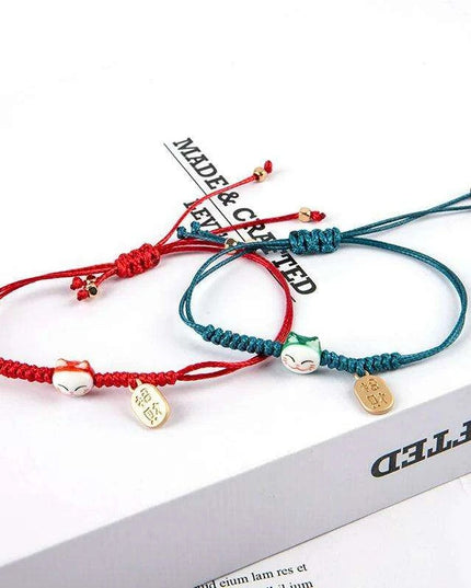 Charming Maneki Neko Luck Bracelet - A Joyful Gift for Women and Girls