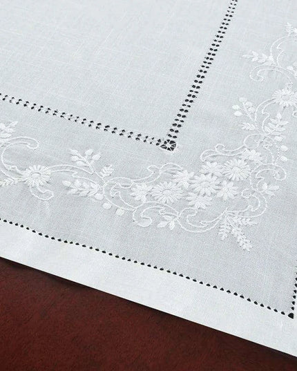 Chamomile Elegance White Table Linen Set by Jimo Lace