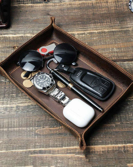 Elegant Cowhide Leather Organizer Tray for Keys, Wallets, and Coins: A Stylish Storage Solution