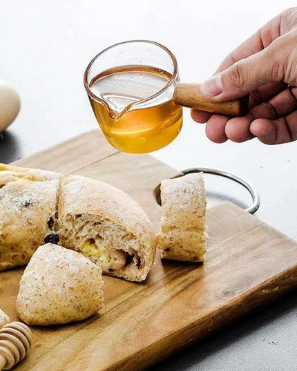 Elegant Japanese-Inspired Borosilicate Glass Serving Pan with Comfortable Handle - Stylish Mini Server for Milk and Sauces