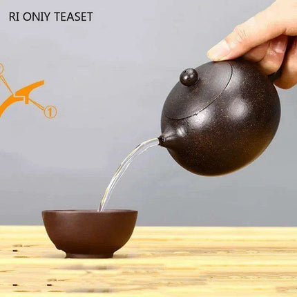 Handcrafted Authentic Purple Clay Teapot with Unique Filtering System - Très Elite