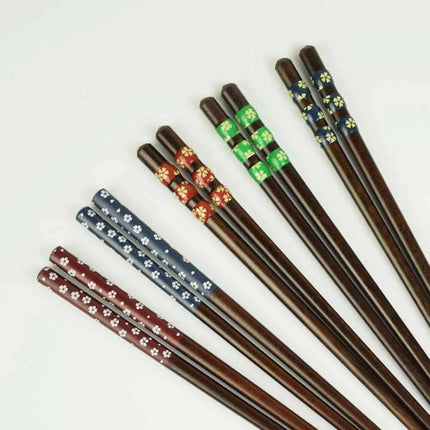 Handcrafted Japanese Wooden Chopsticks – Enhance Your Dining Experience with Elegance and Style - Très Elite