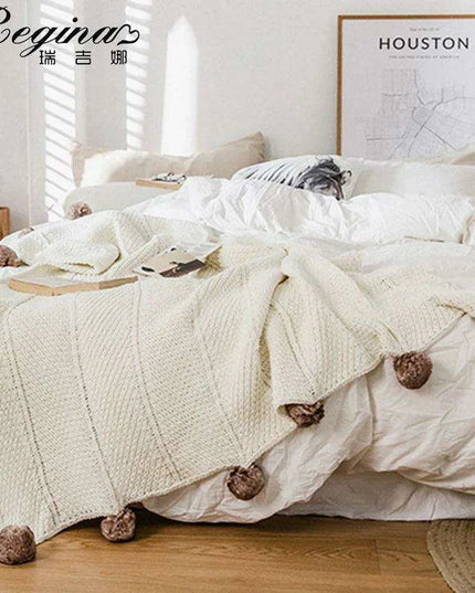 Charming Chenille Knit Throw Blanket with Delightful Pompoms - Cozy Elegance for Your Living Space