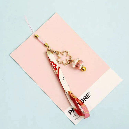 Kawaii Sakura Lucky Cat Keychain - Adorable Ceramic Charm for Good Fortune on Keys and Bags
