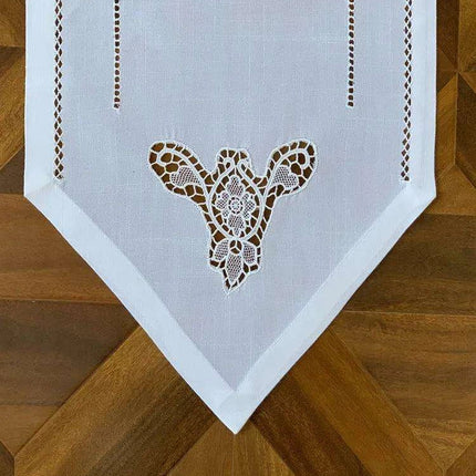 Elegant Camellia Embroidered Hemstitch Table Runner: Luxurious White Floral Design