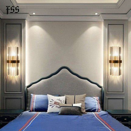 Elegant Crystal Wall Sconce - Modern Illumination for Home and Bath