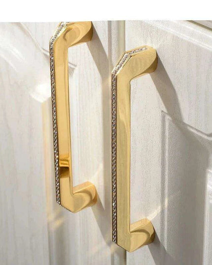 Luxurious Gold and Crystal Cabinet Pulls - Exquisite Design and Lasting Quality