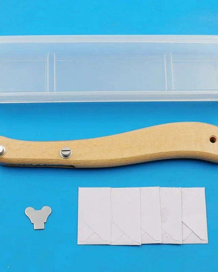 French Bakery Bread Knife Set with Ergonomic Wooden Handle and 5 Curved Blades - Complete Bundle with Packaging Box