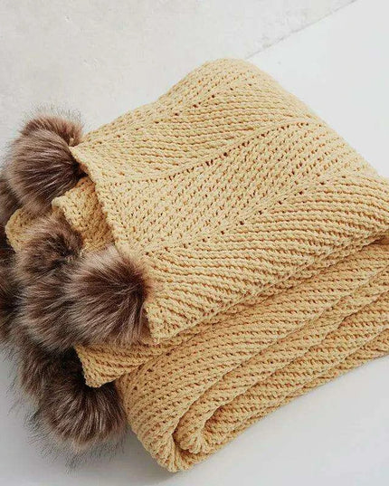 Charming Chenille Knit Throw Blanket with Delightful Pompoms - Cozy Elegance for Your Living Space
